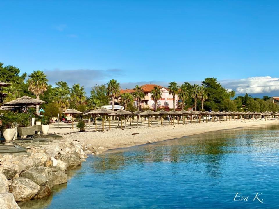 Villa Island Vir With Pool Exterior photo